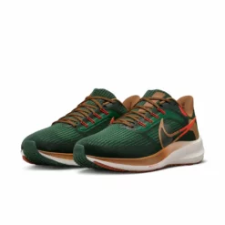 Nike Men's Air Zoom Pegasus 39 A.I.R Hola Lou (300 - Gorge Green/Ale Brown/Team Orange) -THE OFFICE PARTY EDIT SHOP 0484D762 CA83 4484 AB88 237F6F732AC0