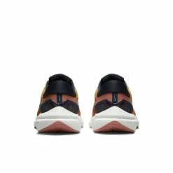 Nike Men's Air Zoom Vomero 16 (700 - Light Curry/Dark Obsidian) -THE OFFICE PARTY EDIT SHOP 1A62BA35 2A4F 4C26 883A A7902CEDA411