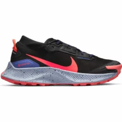 Nike Women's Pegasus Trail 3 GORE-TEX (002 - Black/Flash Crimson/Lapis/Bright Mango)