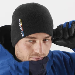 Salomon Graphic Beanie (Deep Black) -THE OFFICE PARTY EDIT SHOP 40796B08 A184 4F33 B495 F93BD681BFC0