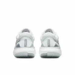 Nike Women's ZoomX Invincible Run Flyknit 2 (101 - White/Metallic Silver/Pure Platinum) -THE OFFICE PARTY EDIT SHOP 5F29B240 BCD6 4E69 B871 C73F2F80CDCE