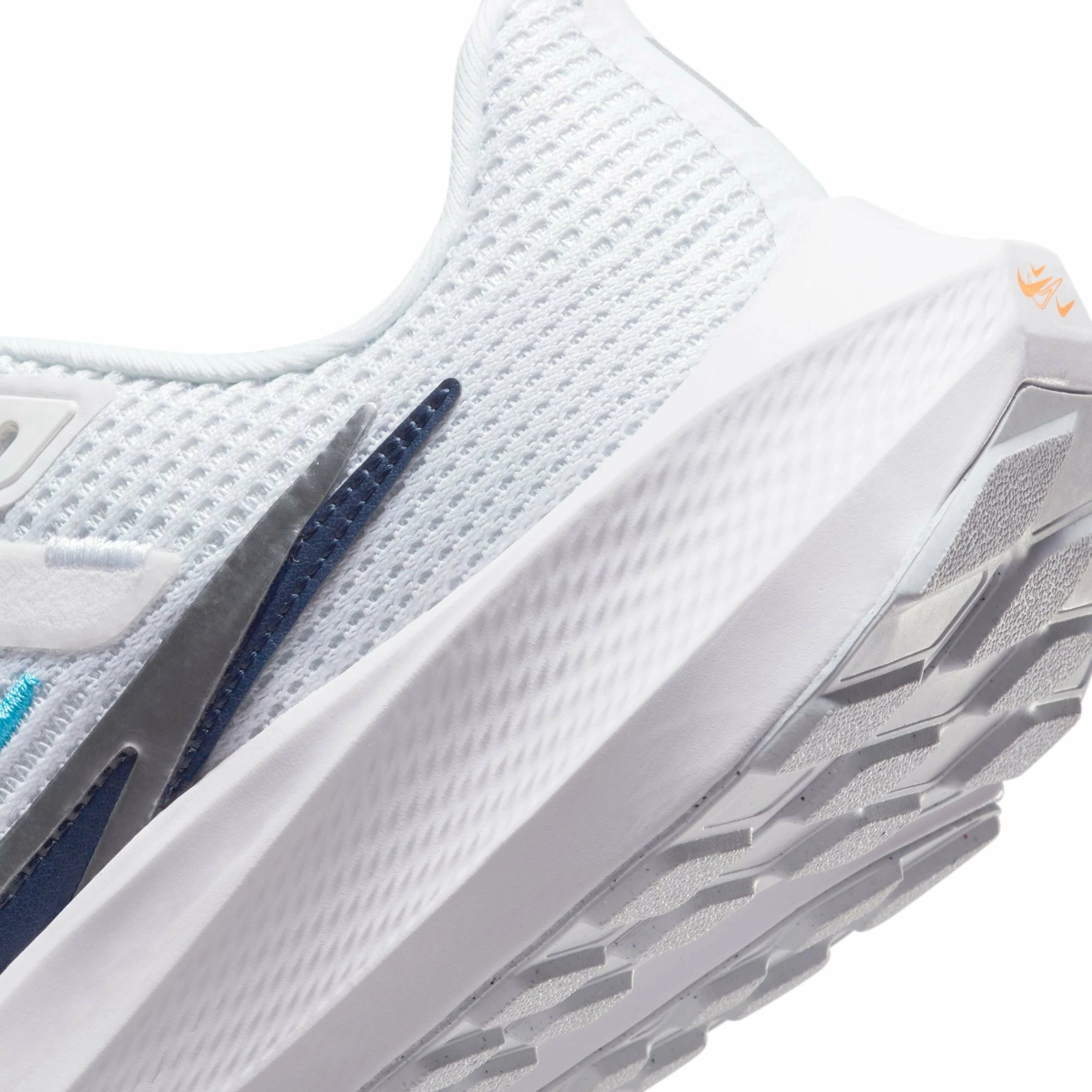 Nike Kid's Air Zoom Pegasus 40 Premium (100 - White/Multi-Color-Football Grey) 8 Nike Kid's Air Zoom Pegasus 40 Premium (100 - White/Multi-Color-Football Grey) - Image 8