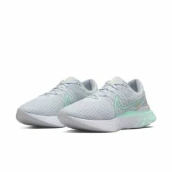 Nike Women's React Infinity Run Flyknit 3 (007 - Pure Platinum/Mint Foam/White) -THE OFFICE PARTY EDIT SHOP B04B5E57 CCF5 4592 B750 2AED5D381766