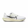 Nike Women's Air Zoom Pegasus 40 (100 - White/Black/Coconut Milk)