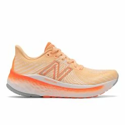 New Balance Women’s Fresh Foam Vongo V5 (BM - Light Mango)
